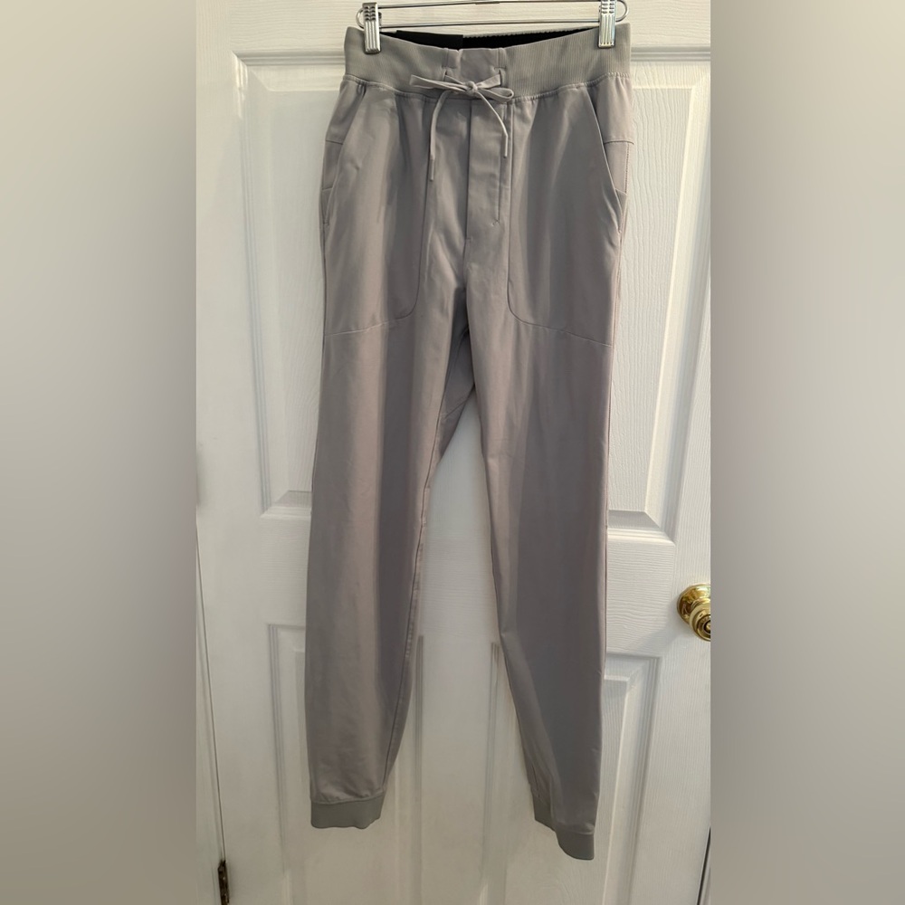 Lululemon Athletica Men's Gray Joggers
